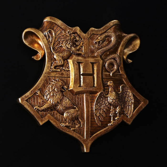 Warner Bros Harry Potter Alumni Wall Shield