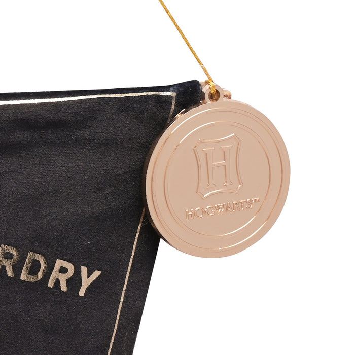 Warner Bros Harry Potter Alumni Hanging Banner Hogwarts