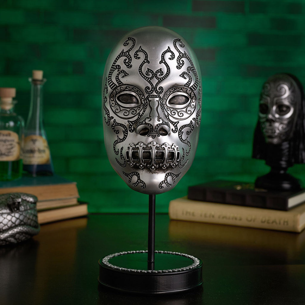 Warner Bros Dark Arts Mask Figurine Death Eater